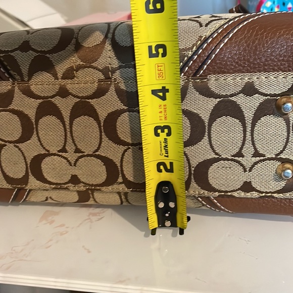 Sold! Coach Vintage Hampton Purse - Picture 13 of 17